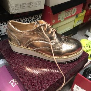 Brand new oxford rose gold small platform